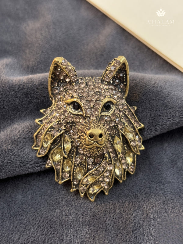 Gold-Tone Wolf Head Brooch, front view